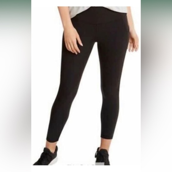 NWT Danskin Ladies' Black Interlock Leggings Pockets Large Black Salt 1430326 - Picture 1 of 7